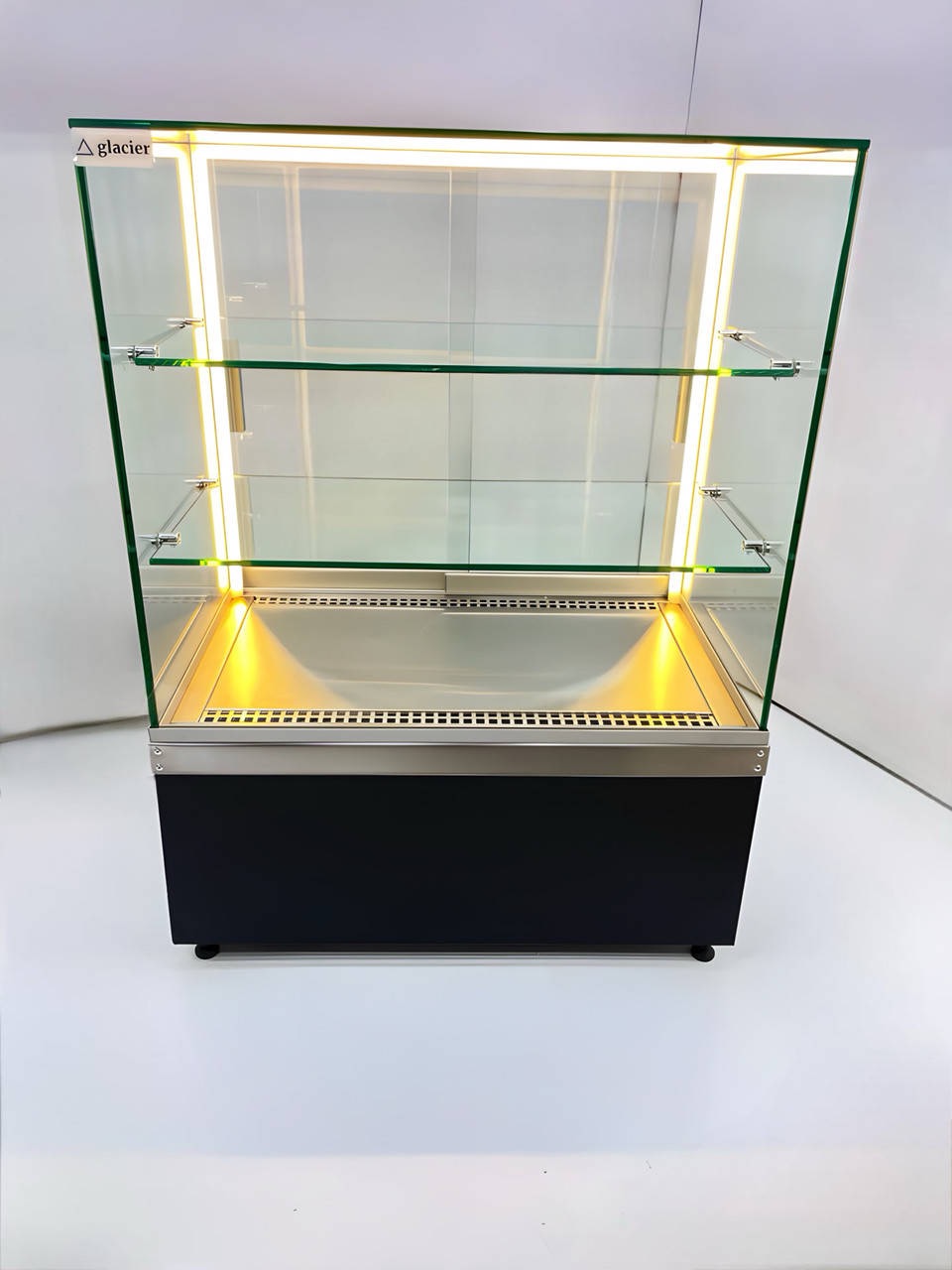 Холодильна вітрина, кондитерська вітрина 90×70×60 см